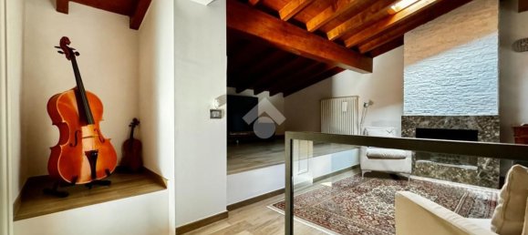 Вилла с 6 комнатами в Крема, Италия № 107163 9