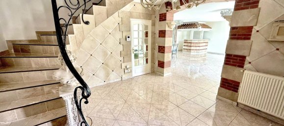 Villa de 3 dormitorios en Chalons-en-Champagne, France No. 361822 5