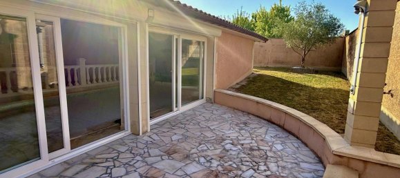 Villa de 3 dormitorios en Chalons-en-Champagne, France No. 361822 4