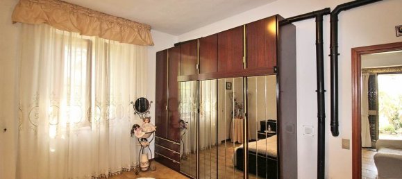 Дом с 4 спальнями в Чиниджано, Италия № 214889 32