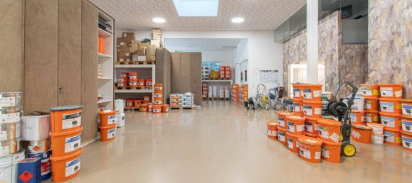 701m² Office in Traun, Austria No. 39006 3