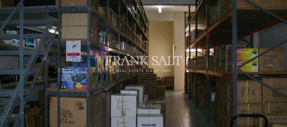 263m² Warehouse in Santa Venera, Malta No. 13060 2
