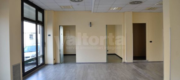 Bureau à Carate Brianza, Italy 130m² No. 197187 3