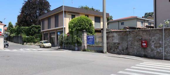 Bureau à Carate Brianza, Italy 130m² No. 197187 6