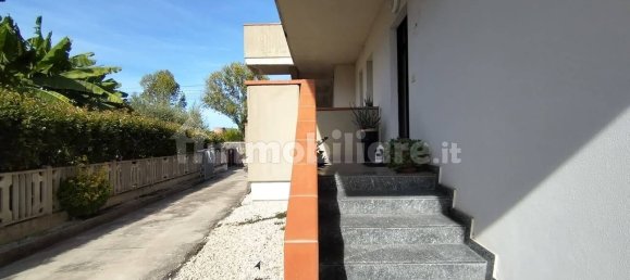 Квартира с 3 спальнями в Читта Сант Анджело, Италия № 339697 27