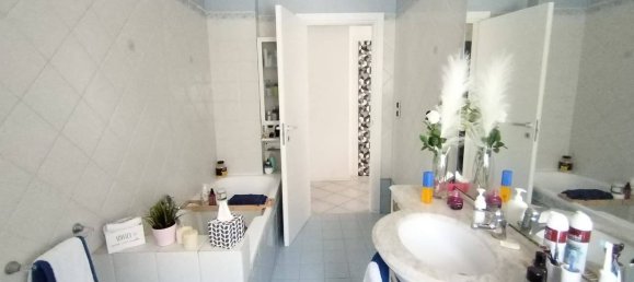 Квартира с 3 спальнями в Читта Сант Анджело, Италия № 339697 36