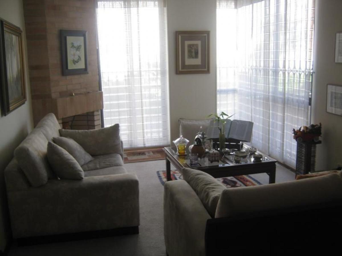 3 bedrooms House in Bogota, Colombia No. 13944