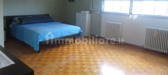 2 bedrooms Apartment in Imola, Italy No. 329060 5