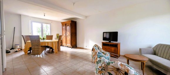 4 chambres Maison à Berchères-Saint-Germain, France No. 242736 2