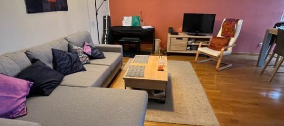 Apartamento de 2 dormitorios en Aytre, France No. 198462 5