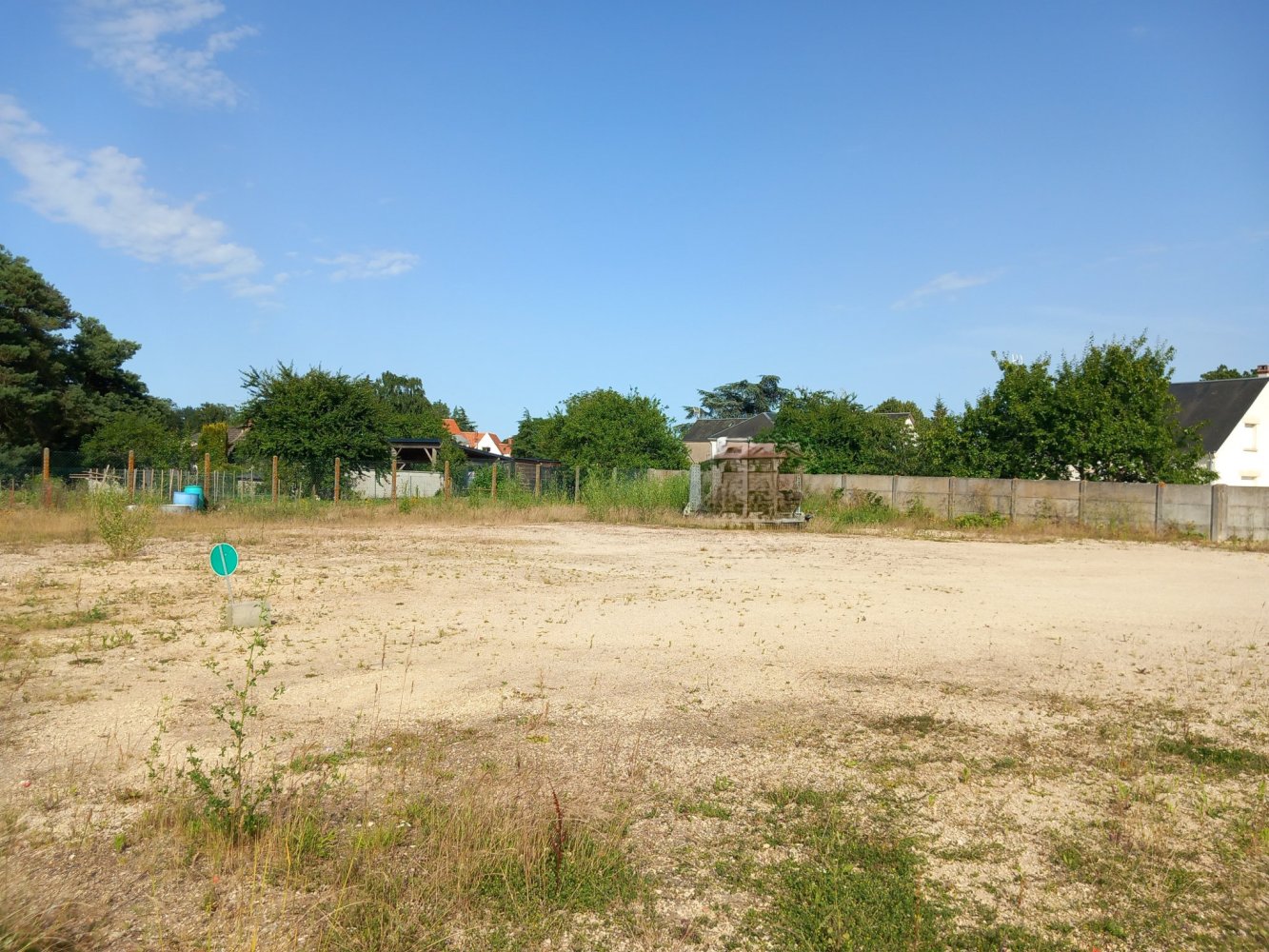 Grundstück in Ormes, France, Nr. 256107