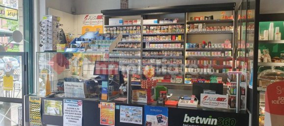 Коммерческая недвижимость с 1 комнатой в Пинероло, Италия № 58372 5