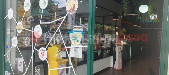 Коммерческая недвижимость с 1 комнатой в Пинероло, Италия № 58372 4