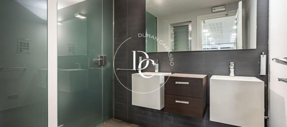 4 bedrooms Apartment in Barcelona, Spain No. 182760 35