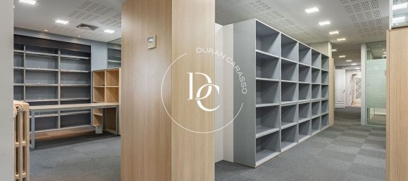 4 bedrooms Apartment in Barcelona, Spain No. 182760 34