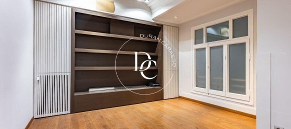 4 bedrooms Apartment in Barcelona, Spain No. 182760 21