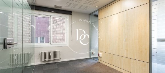 4 bedrooms Apartment in Barcelona, Spain No. 182760 37