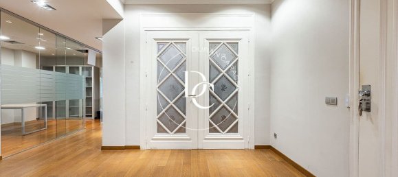 4 bedrooms Apartment in Barcelona, Spain No. 182760 19