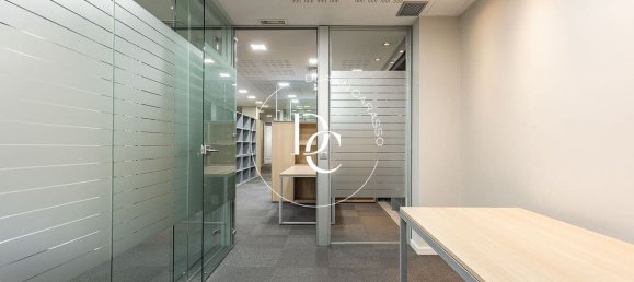 4 bedrooms Apartment in Barcelona, Spain No. 182760 39