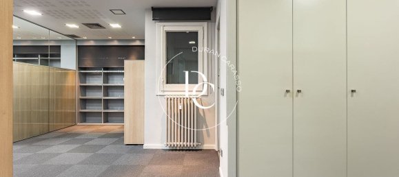 4 bedrooms Apartment in Barcelona, Spain No. 182760 40