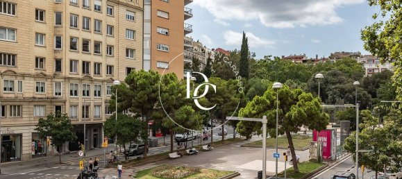 4 bedrooms Apartment in Barcelona, Spain No. 182760 8