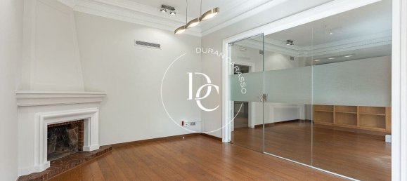 4 bedrooms Apartment in Barcelona, Spain No. 182760 5