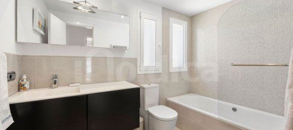 5 bedrooms Villa in Marbella, Spain No. 207415 17