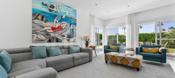 5 bedrooms Villa in Marbella, Spain No. 207415 6