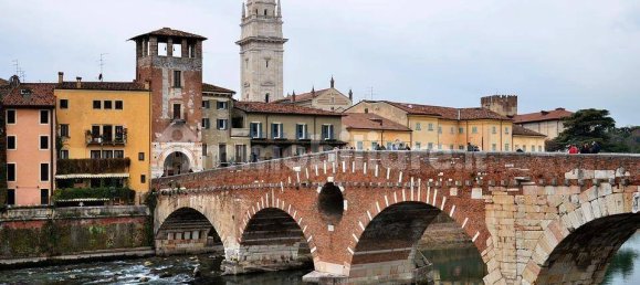 2-salle Propriété commerciale à Verona, Italy No. 202662 18