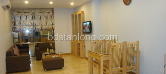 Квартира с 2 спальнями в Бадинь, Вьетнам № 1820 2