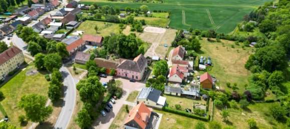 651m² Building in Havelland, Germany No. 370166 2