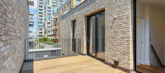 3 bedrooms House in London, United Kingdom No. 14165 4