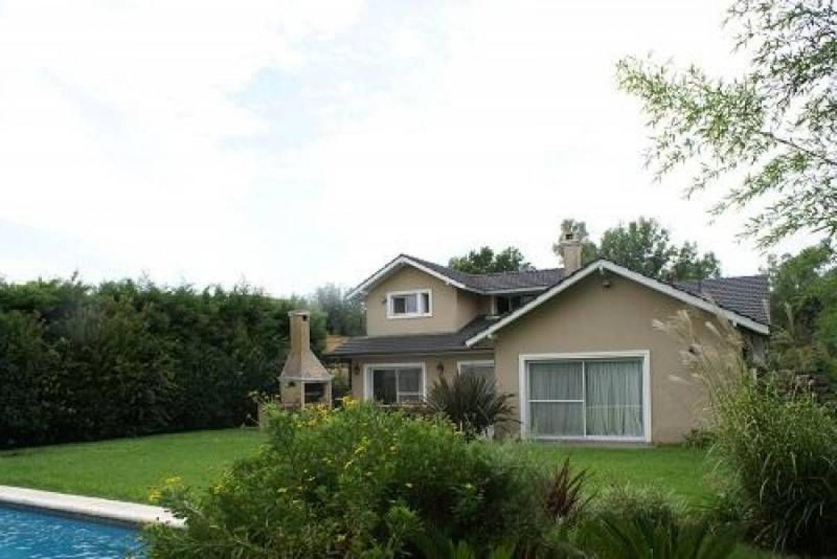 4 bedrooms House in Pilar, Argentina No. 85608