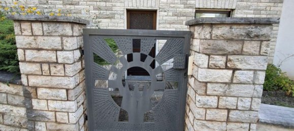 Дом с 9 комнатами в Вюрцбург, Германия № 340903 3