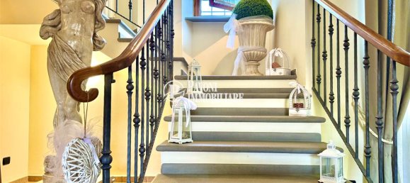 Дом с 3 спальнями в Пистоя, Италия № 263137 3