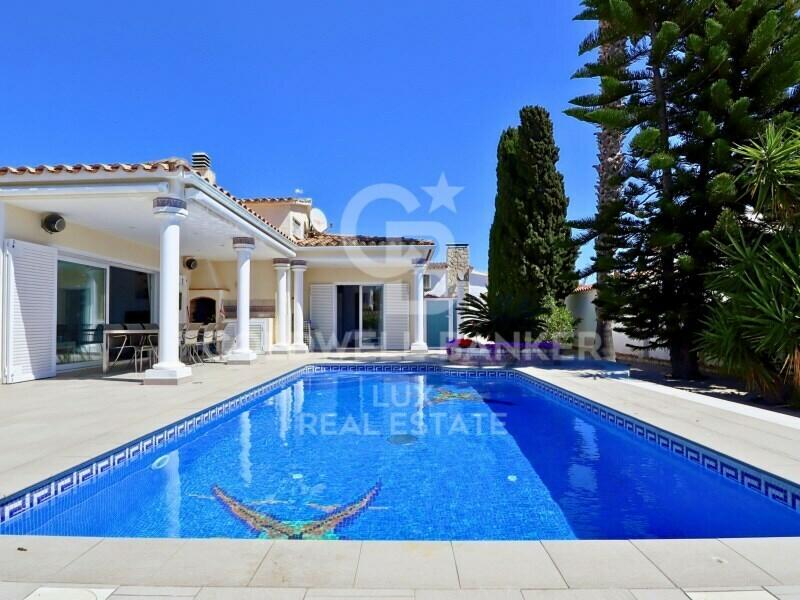 5 bedrooms House in Empuriabrava, Spain No. 82925