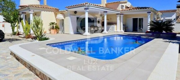 5 bedrooms House in Empuriabrava, Spain No. 82925 3