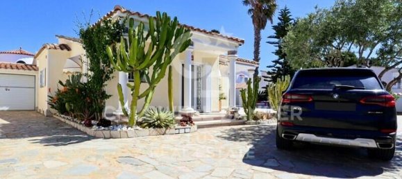 5 bedrooms House in Empuriabrava, Spain No. 82925 4