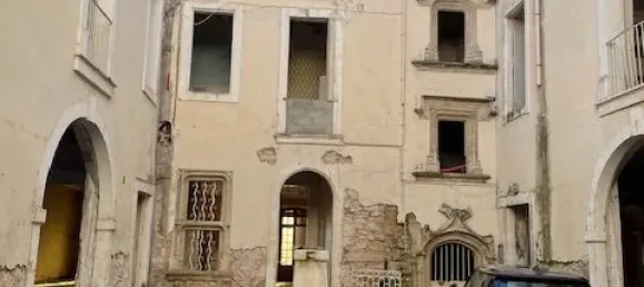 1040m² Hotel in Beziers, France No. 350070 3