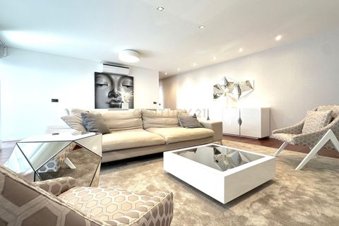 Apartamento de 4 dormitorios en Funchal, Portugal No. 355144