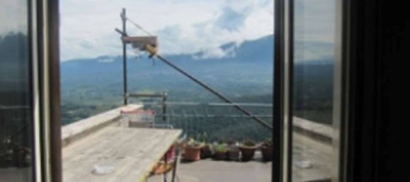 5 rooms Apartment in Sant'Angelo Romano, Italy No. 305432 2