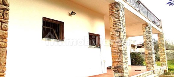 4 bedrooms Villa in Lecce, Italy No. 200434 4