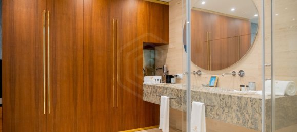 8 bedrooms House in Quarteira, Portugal No. 93300 34