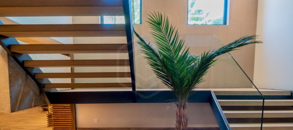 8 bedrooms House in Quarteira, Portugal No. 93300 20