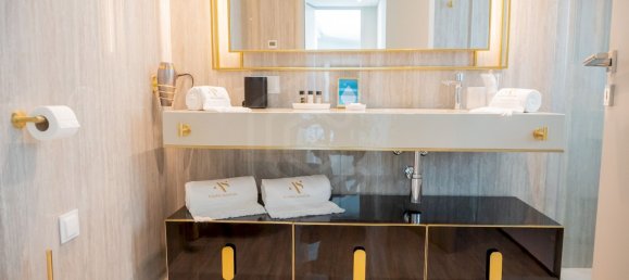 8 bedrooms House in Quarteira, Portugal No. 93300 10