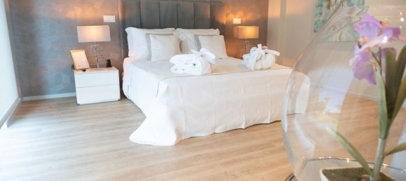 8 bedrooms House in Quarteira, Portugal No. 93300 14