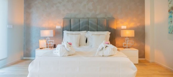 8 bedrooms House in Quarteira, Portugal No. 93300 13