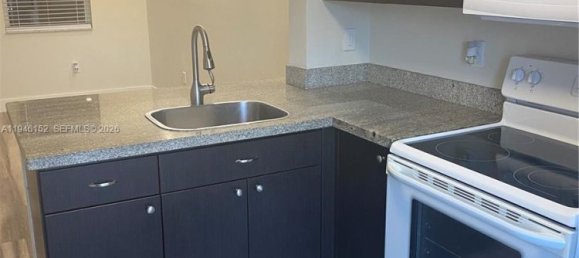 2 dormitorios propiedad comercial en alquiler en Miami, Miami-Dade, Florida, USA № 614514 5