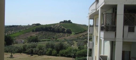 4 rooms Apartment in Spoltore, Italy No. 309747 14
