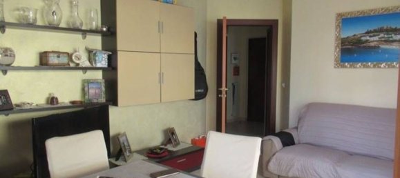 4 rooms Apartment in Spoltore, Italy No. 309747 3
